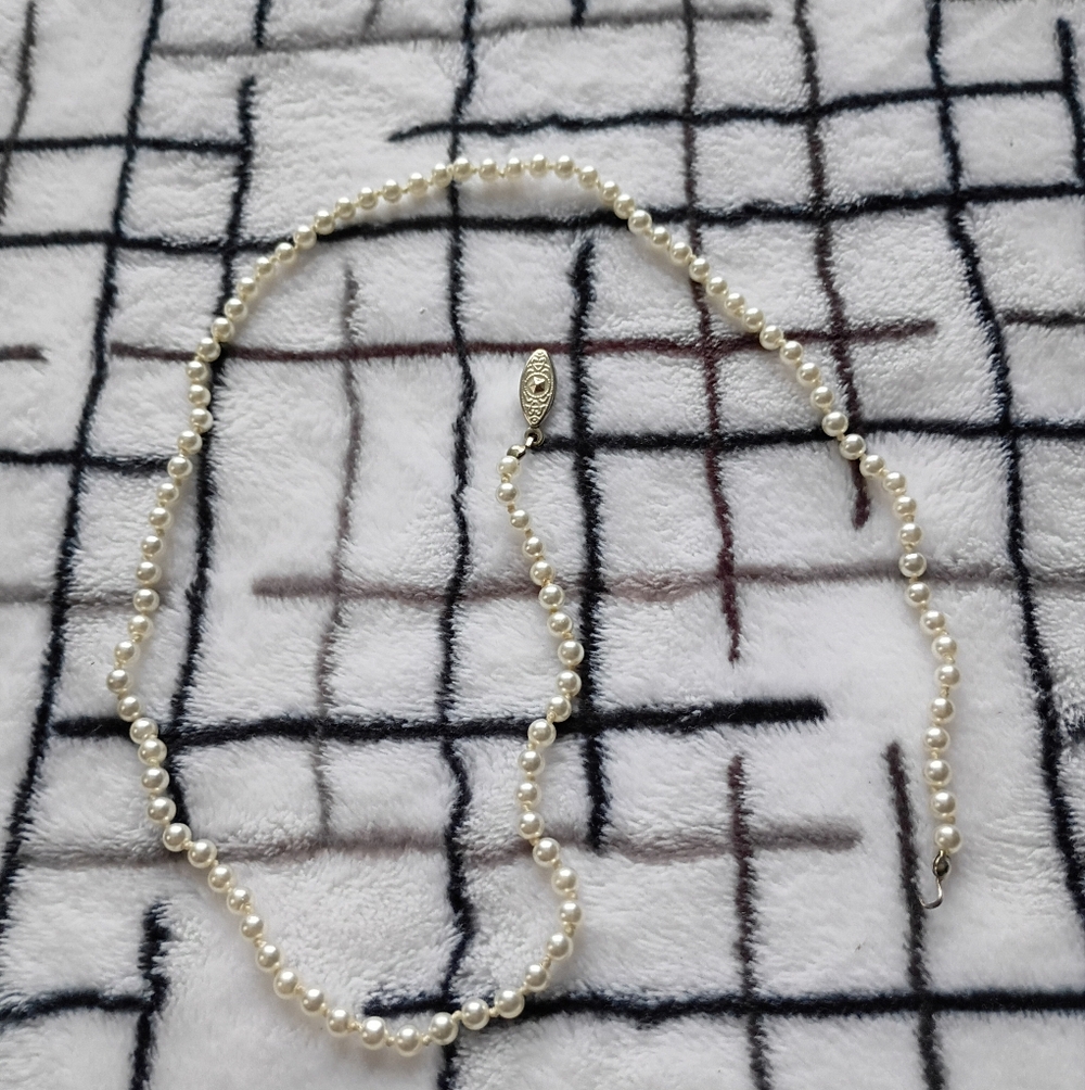 Classic Pearl Bead Necklace Unknown Brand